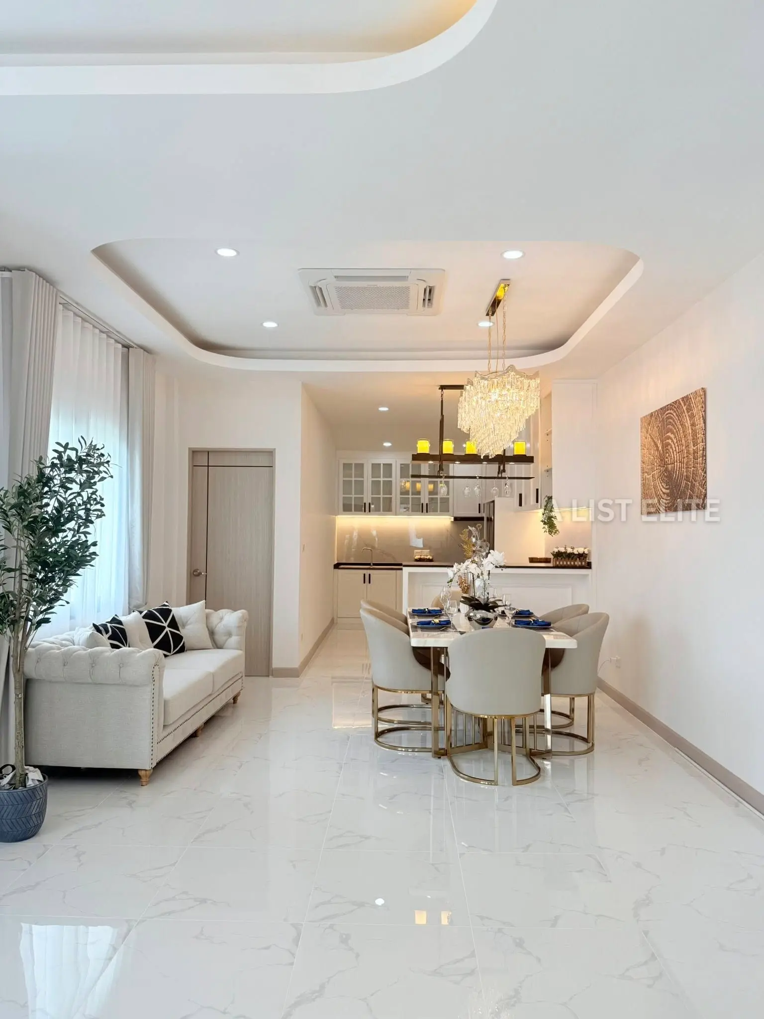 4 Bedroom 5 Bathroom Single-Storey House in Hillside Village, Pattaya