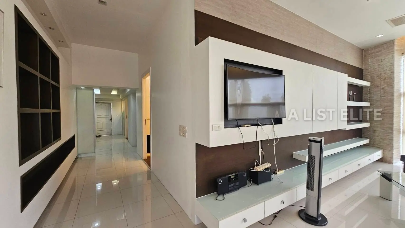 Kritsada Golden Condotel Cliff & Park, Pattaya