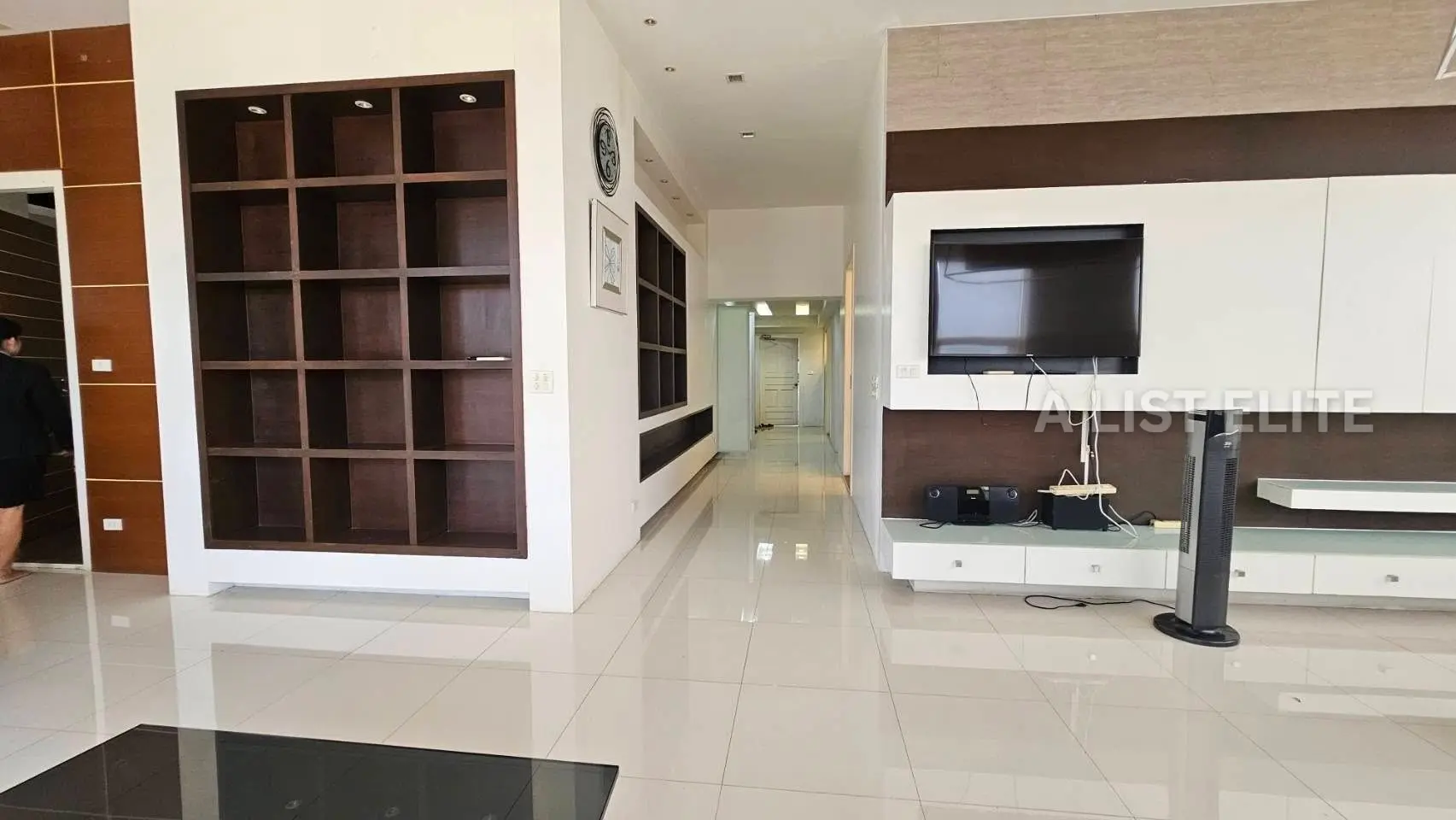 Kritsada Golden Condotel Cliff & Park, Pattaya