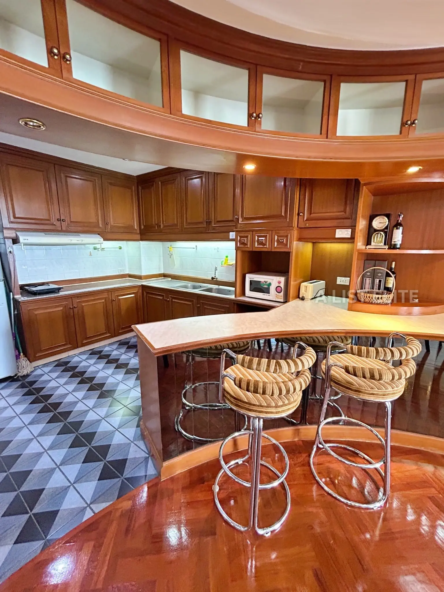 Silver Beach Condominium ซิลเวอร์ บีช คอนโดมิเนียม