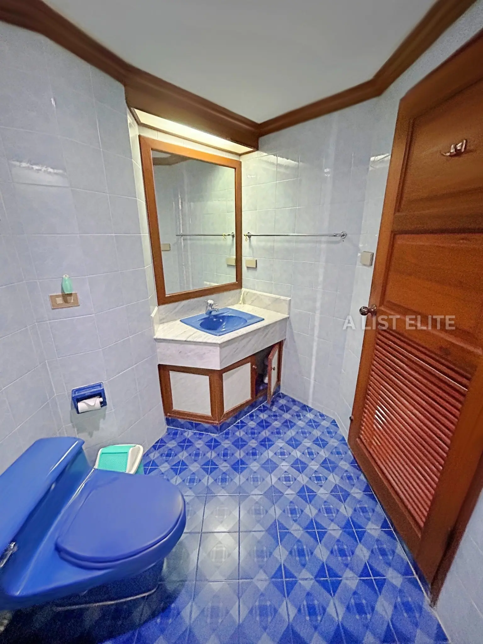 Silver Beach Condominium ซิลเวอร์ บีช คอนโดมิเนียม