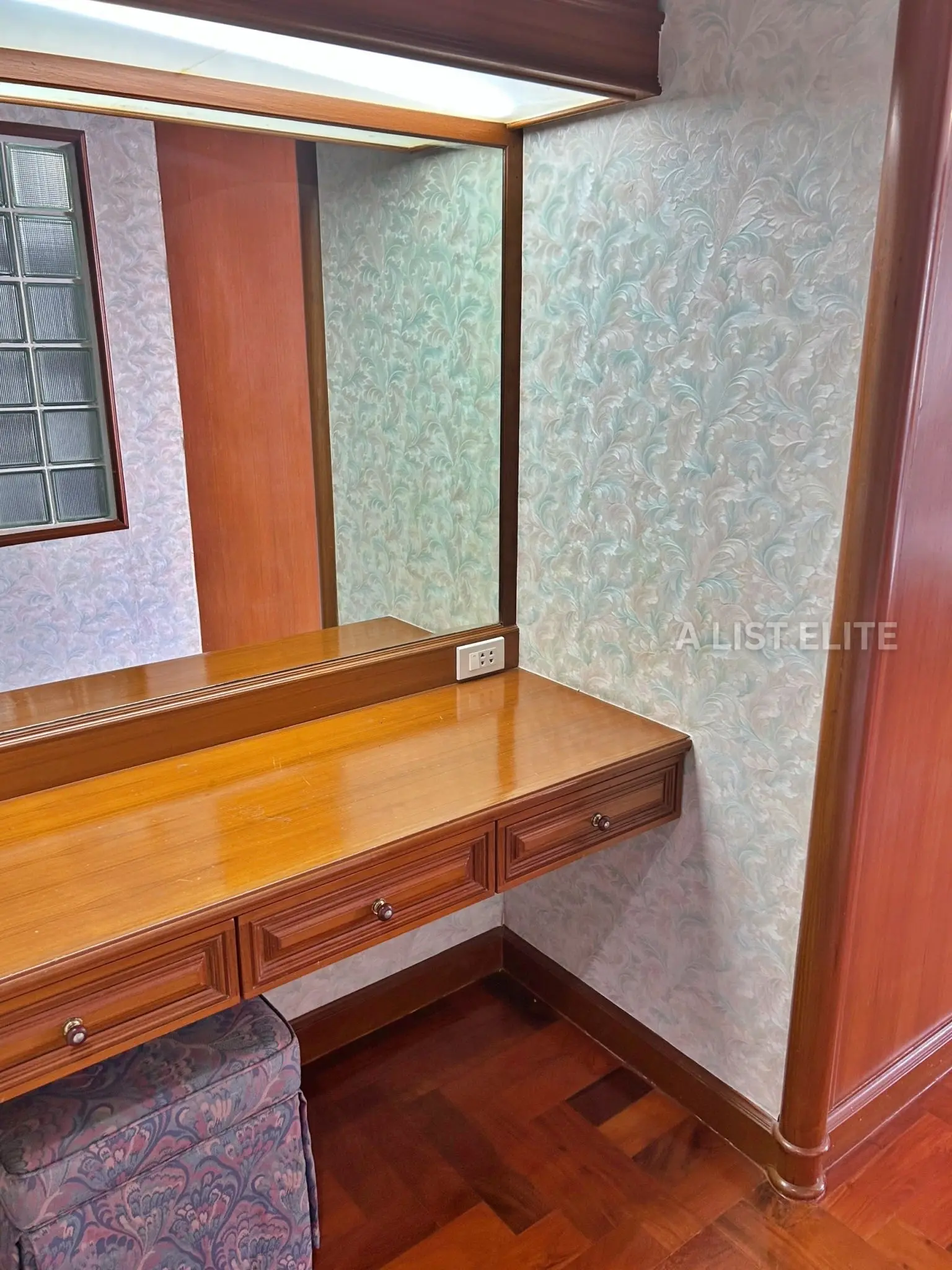 Silver Beach Condominium ซิลเวอร์ บีช คอนโดมิเนียม