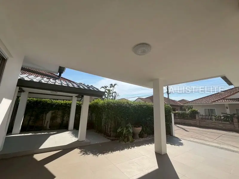 3 Bedroom 3 Bathroom Pool Villa in Pattaya