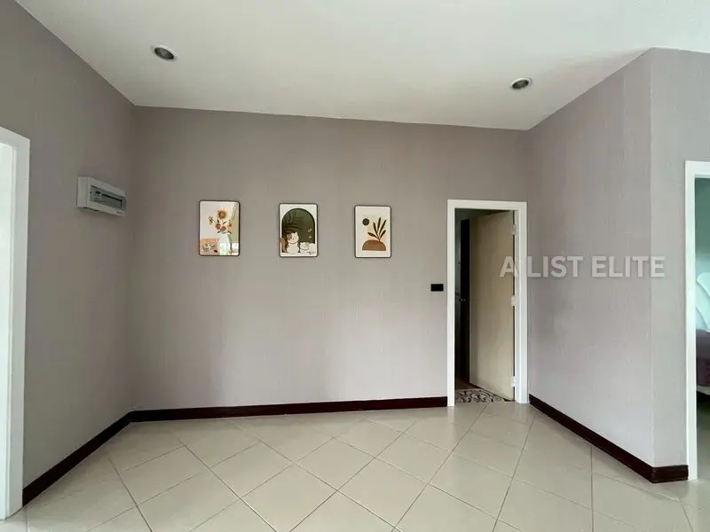 3 Bedroom 3 Bathroom Pool Villa in Pattaya