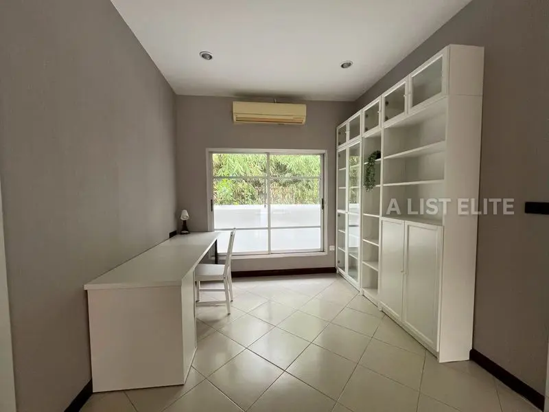 3 Bedroom 3 Bathroom Pool Villa in Pattaya