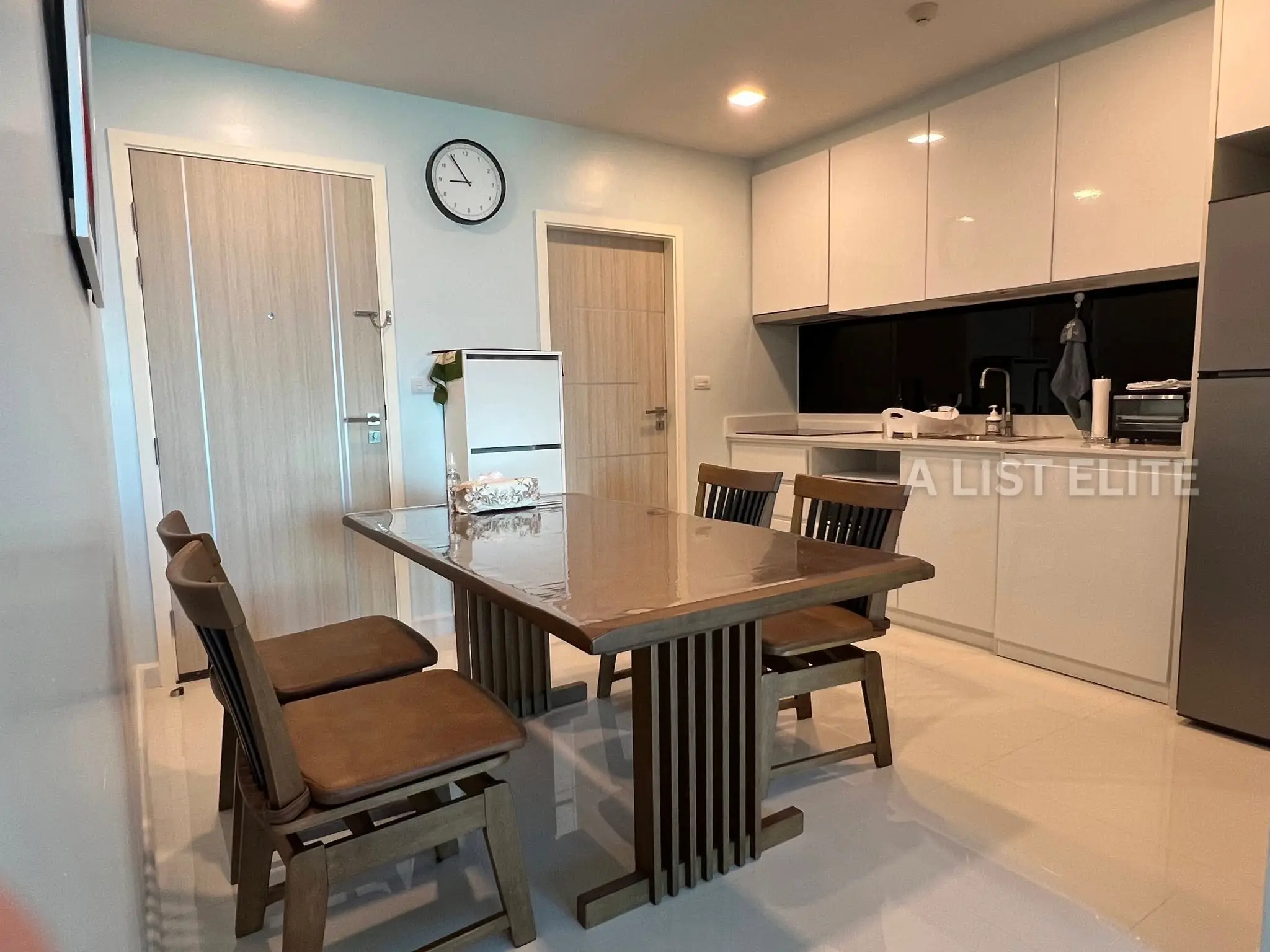 One Tower Phratamnak