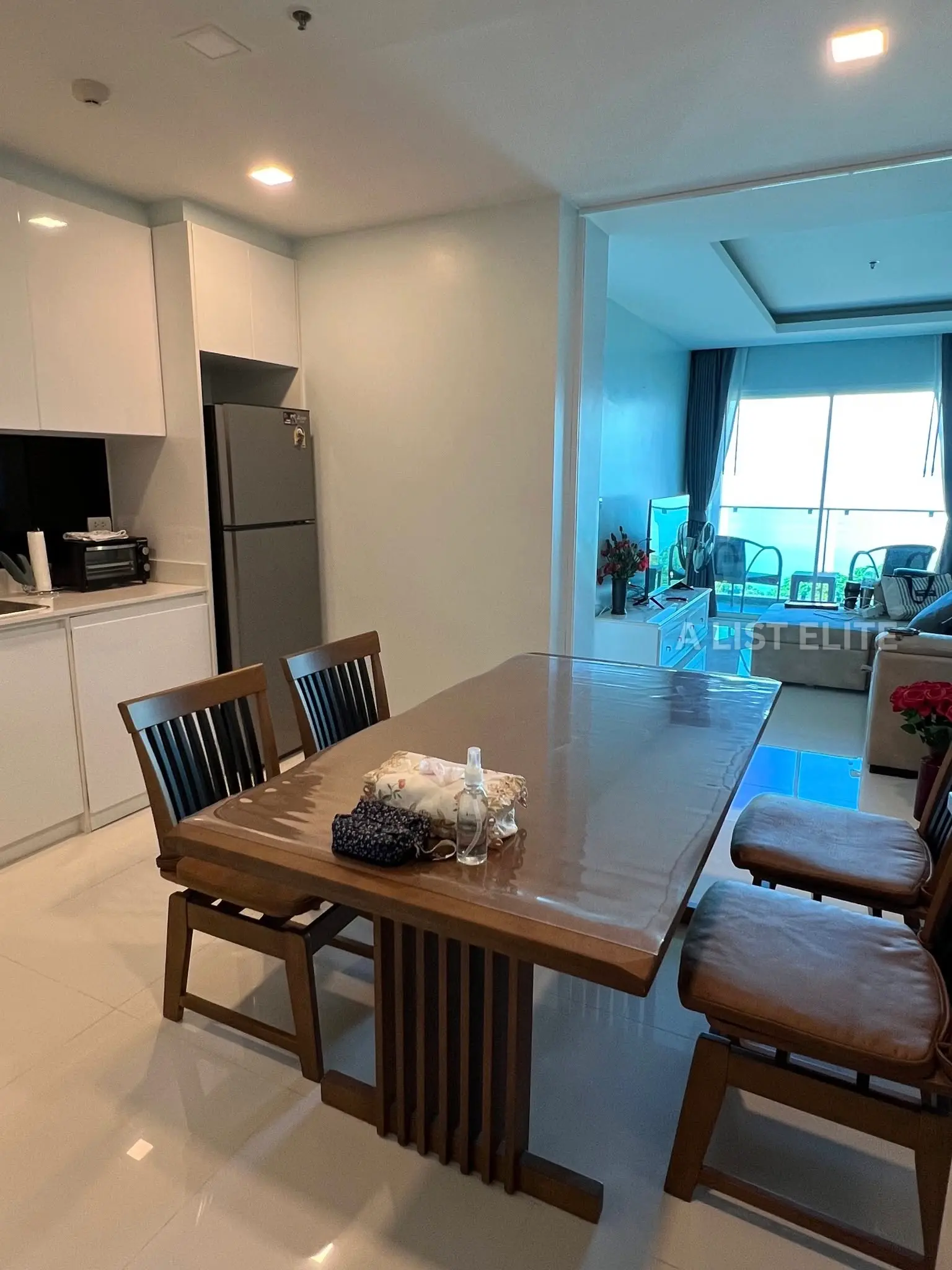 One Tower Phratamnak