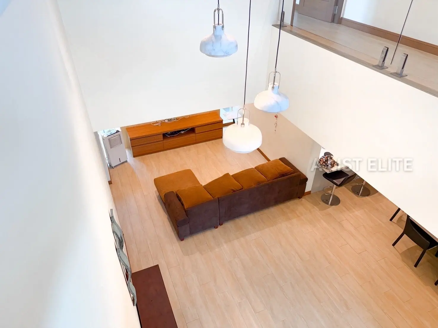 บ้านหรู 4 ห้องนอน 4 ห้องน้ำ บางเสร่ พัทยา