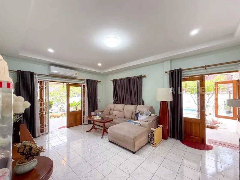 Pattaya land and house village