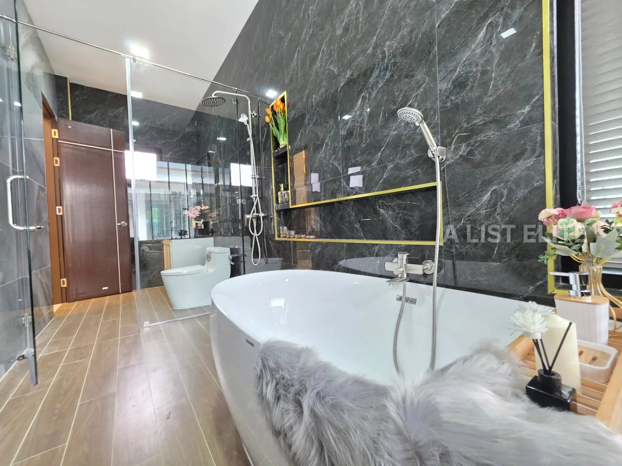 ขายพูลวิลล่า 3 ห้องนอน 4 ห้องน้ำ พัทยา ใกล้อ่างมาบประชัน