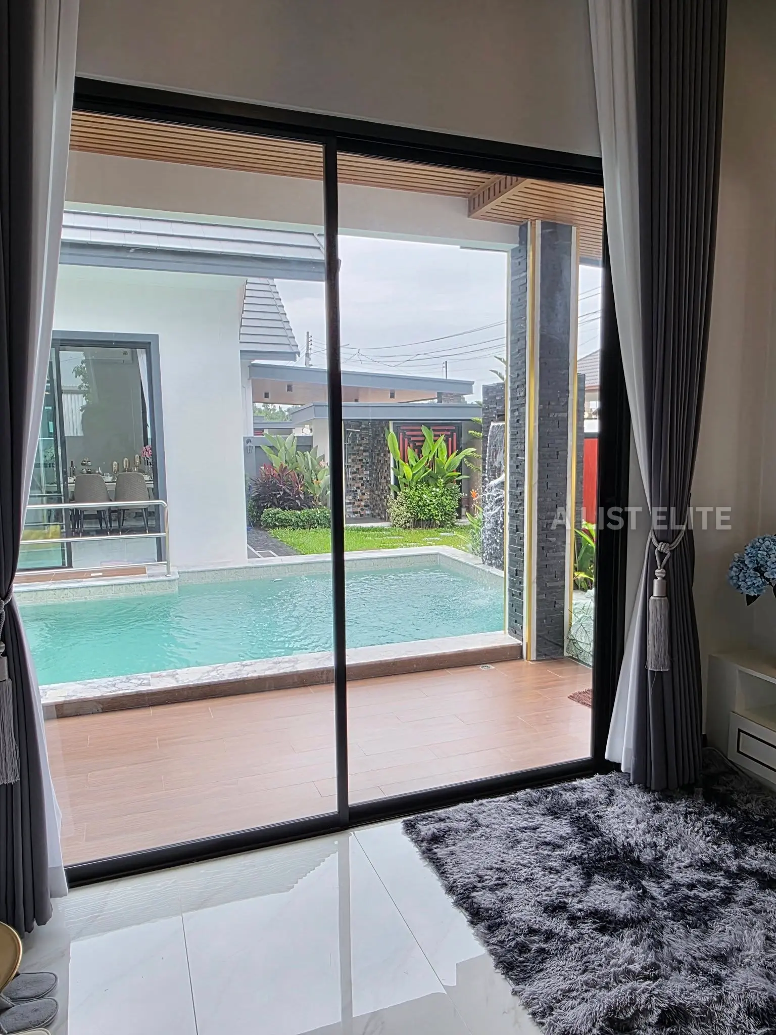 ขายพูลวิลล่า 3 ห้องนอน 4 ห้องน้ำ พัทยา ใกล้อ่างมาบประชัน