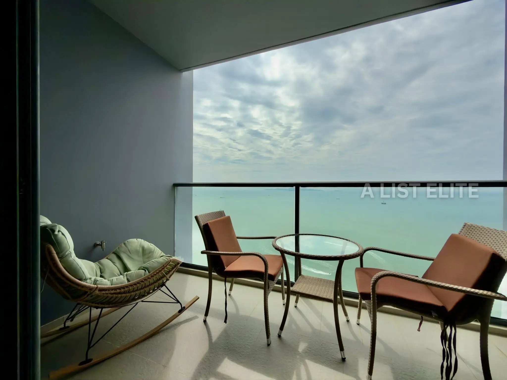 คอนโด 1 ห้องนอน 1 ห้องน้ำ โครงการซายร์ วงศ์อมาตย์ พัทยา