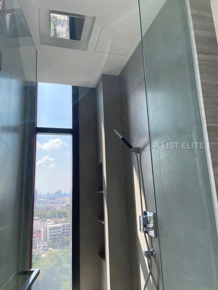 THE DIPLOMAT SATHORN