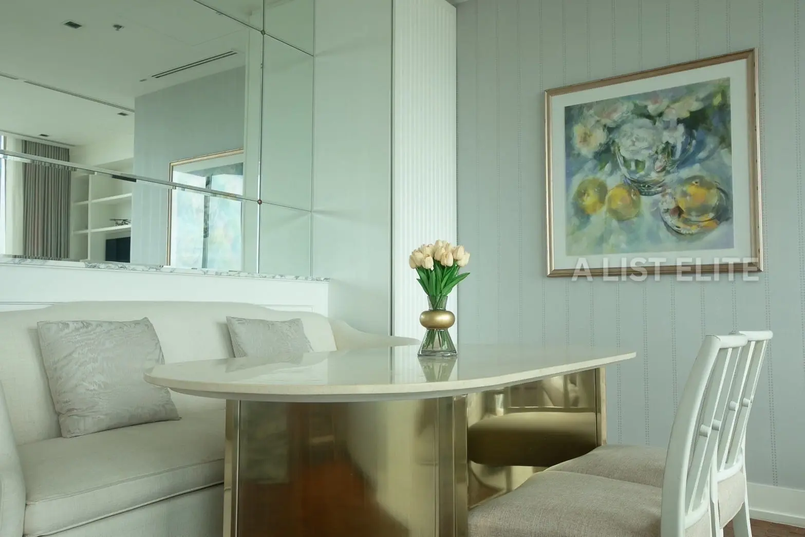 THE RITZ-CARLTON RESIDENCES