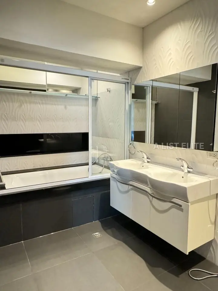 Tower Park Condo