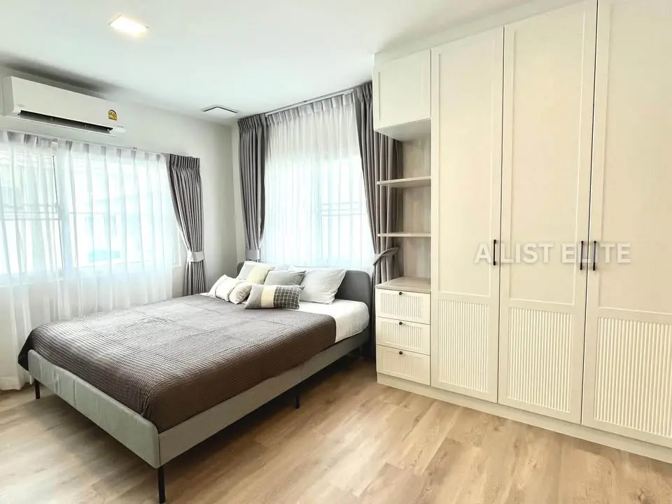 หมู่บ้าน 2 ศรีนครินทร์-บางนา