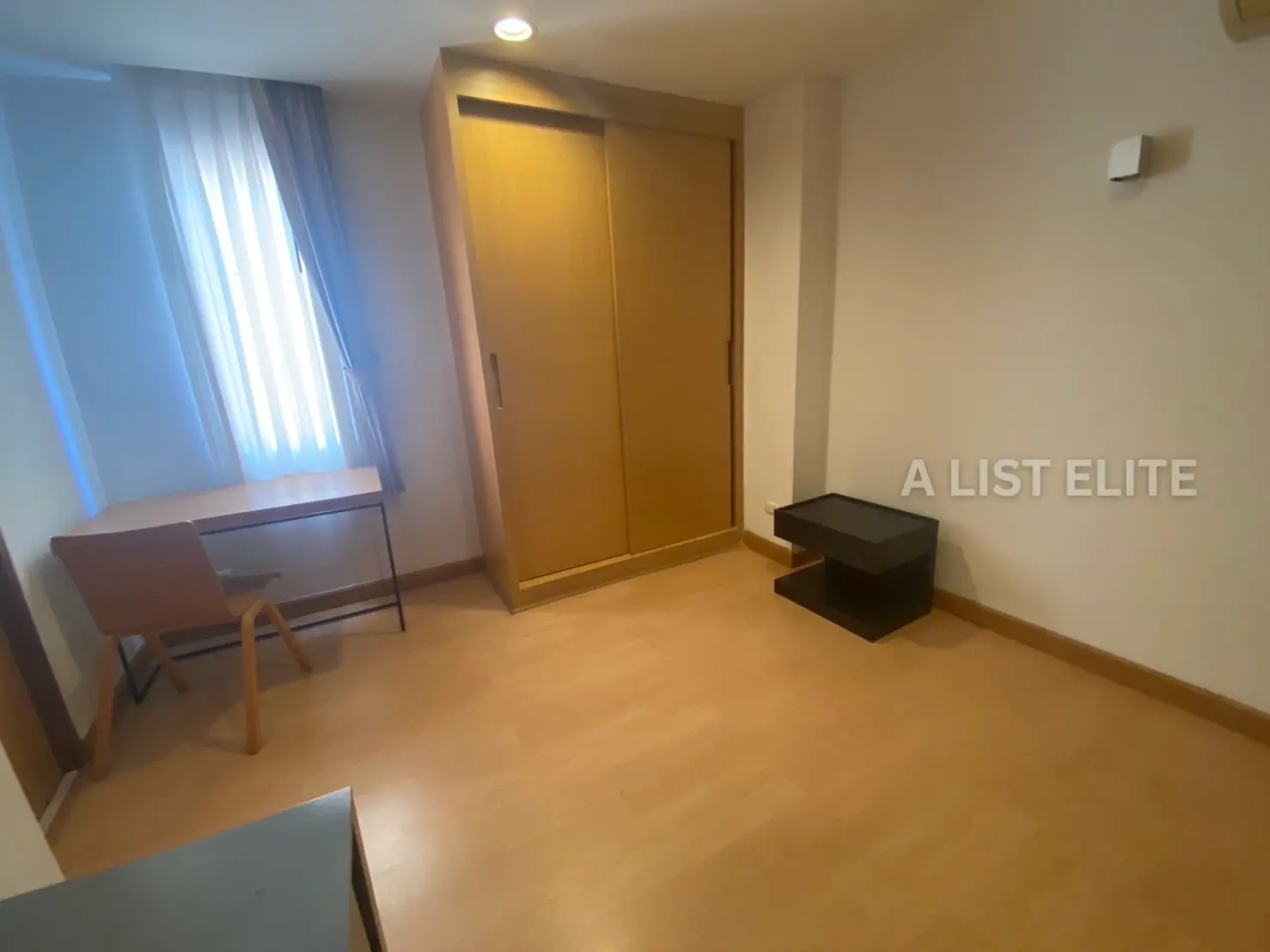 ELITEIT240041 วิสคาย่า ไพรเวท เรสซิเดนท์