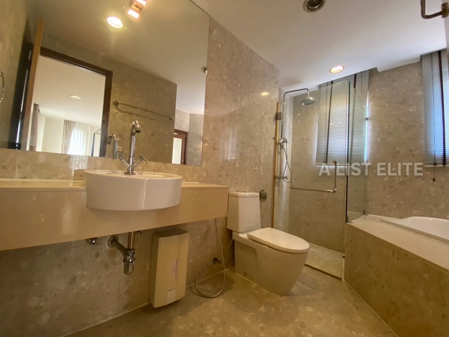 ELITEIT240041 วิสคาย่า ไพรเวท เรสซิเดนท์