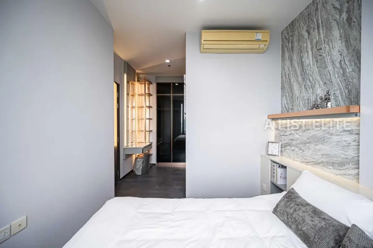 Edge Sukhumvit 23