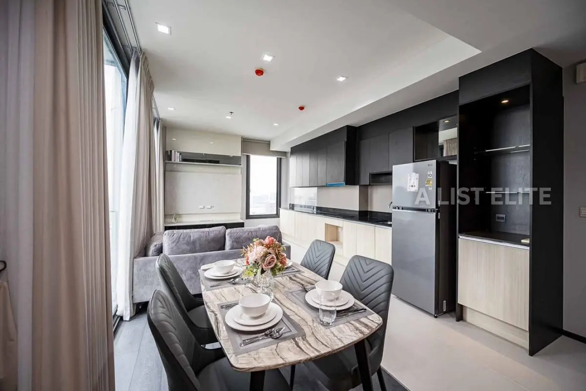 Edge Sukhumvit 23
