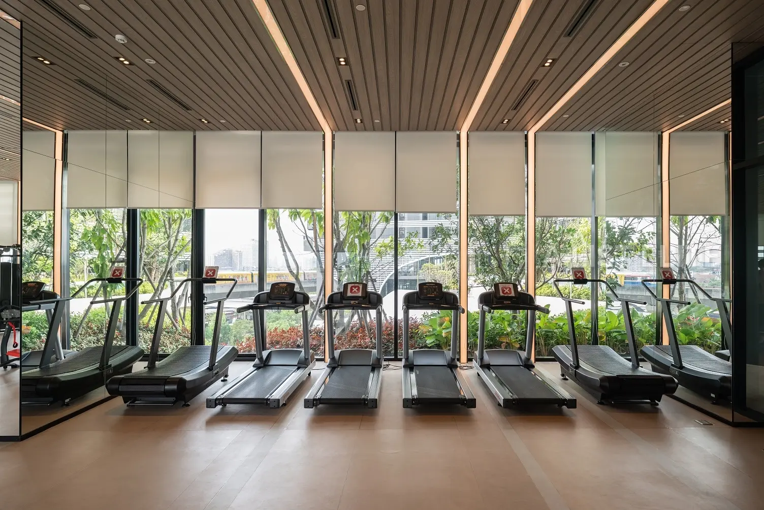 Ideo Mobi Sukhumvit East Point