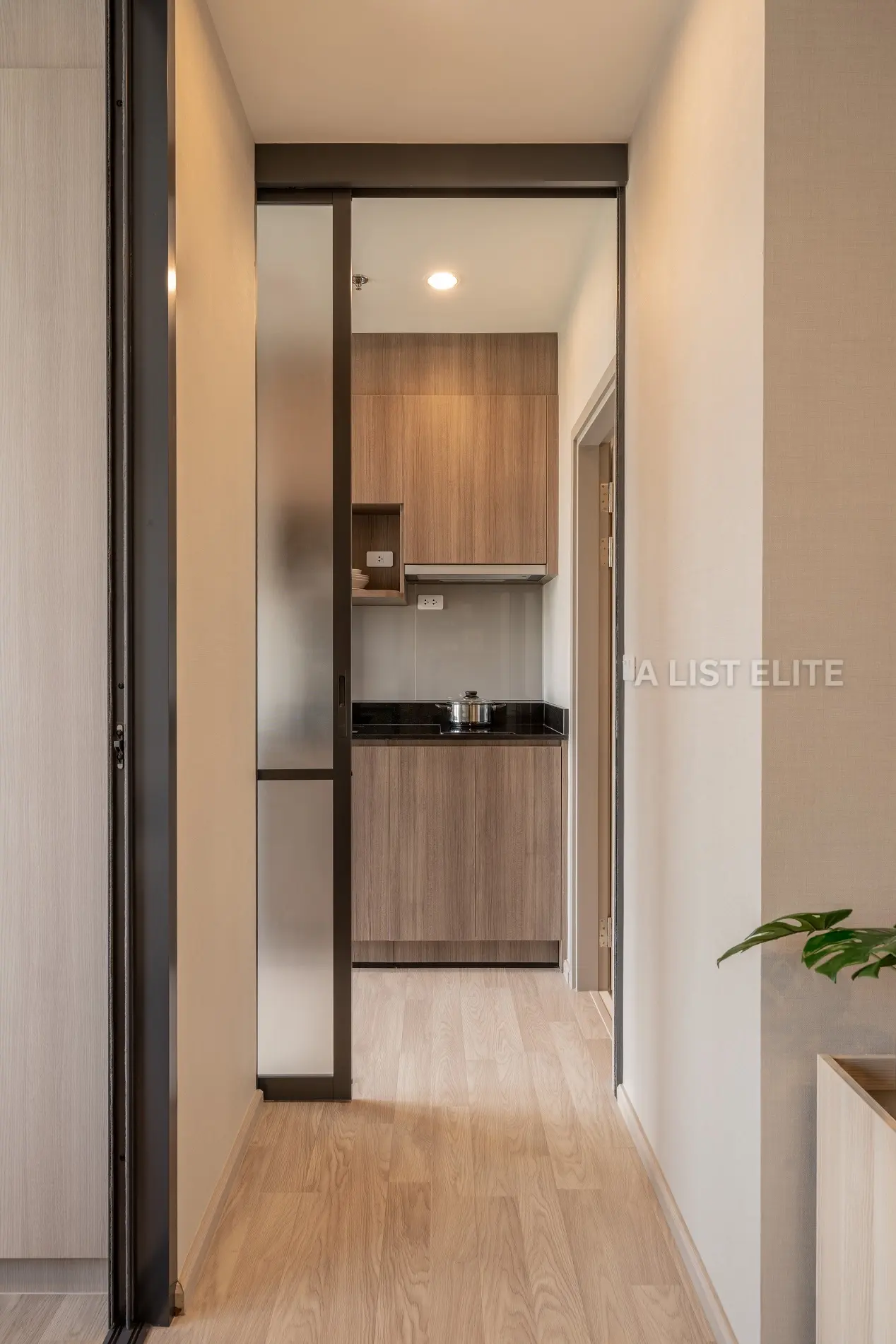 Ideo Mobi Sukhumvit East Point