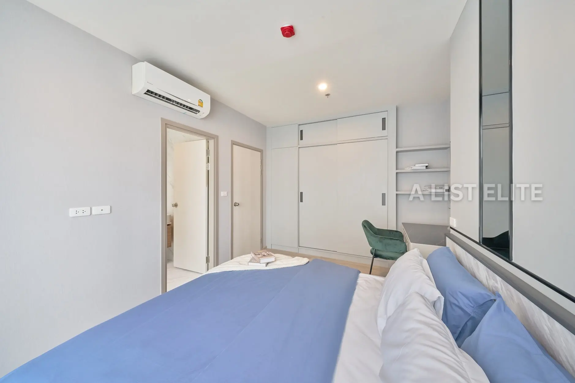 Ideo Mobi Sukhumvit East Point