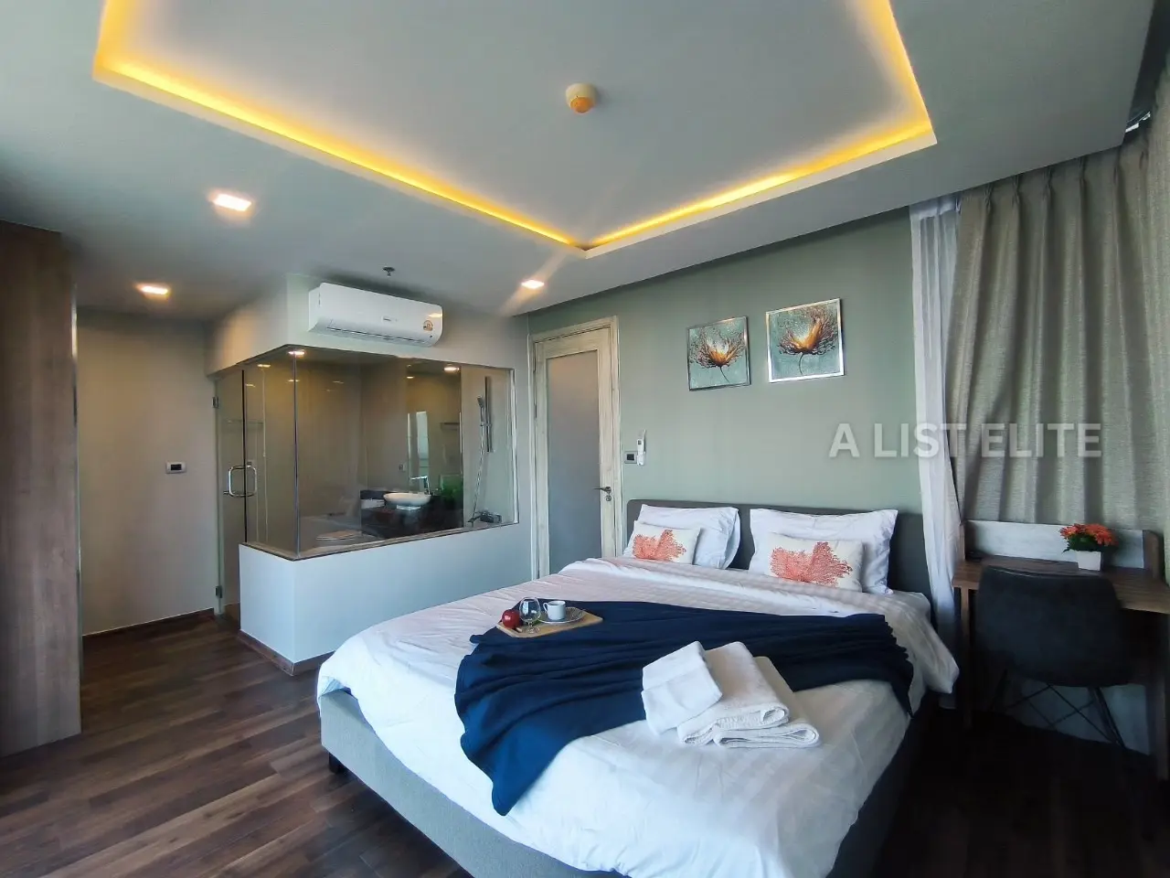 คอนโดมิเนียมริมทะเลที่กว้างขวางสำหรับขายที่ Peak Condominium