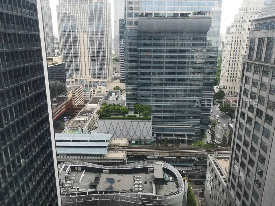 Noble Ploenchit