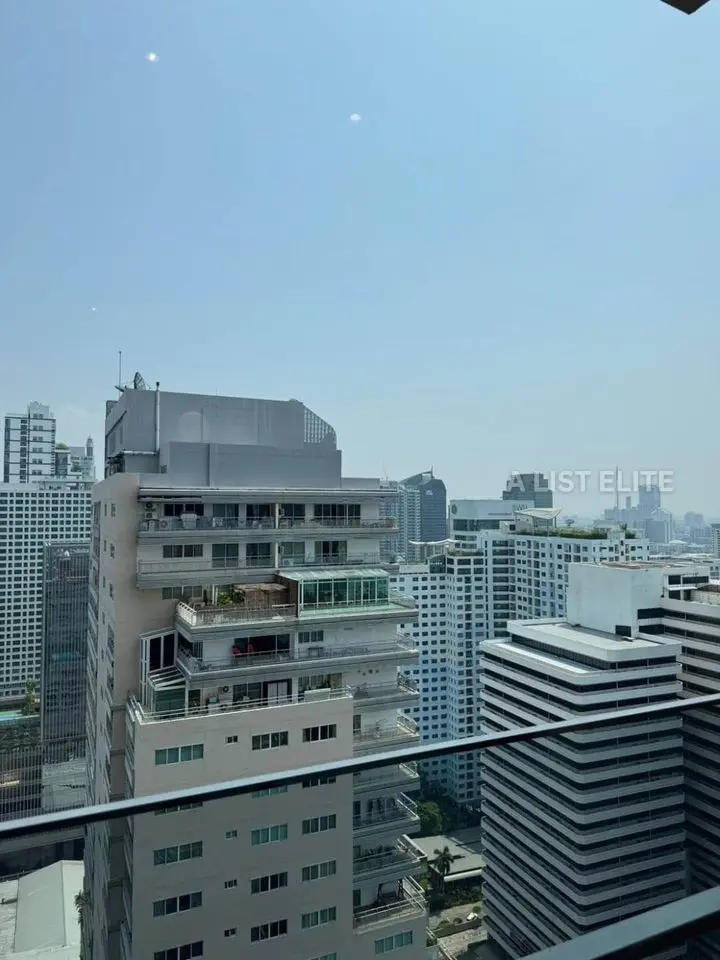 Le ESSE Asoke
