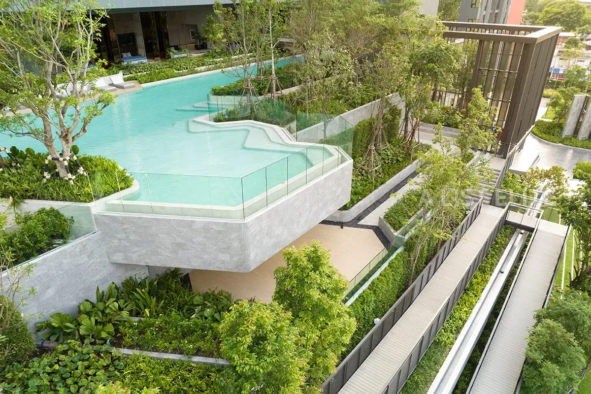 Life Sathorn Sierra
