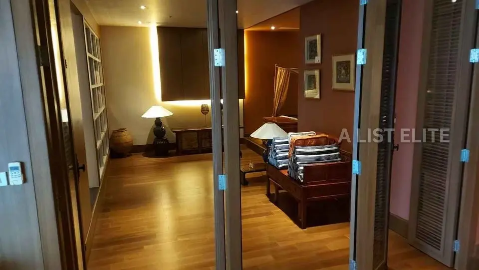 Baan Sathorn Chaopraya