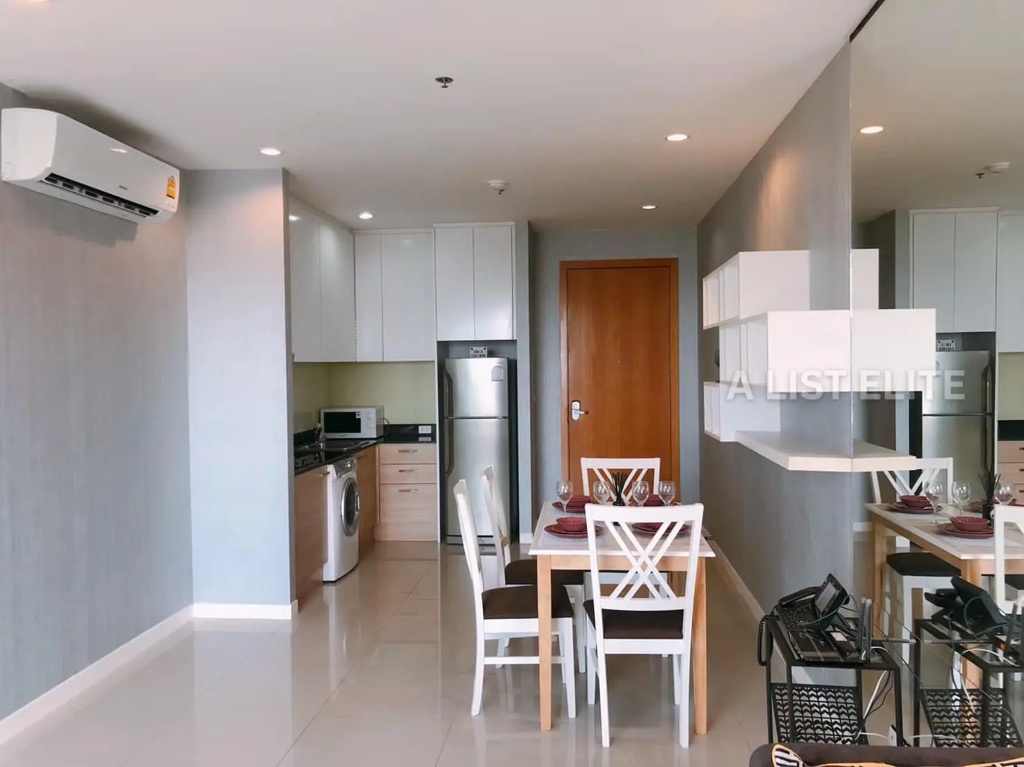 Circle Condominium