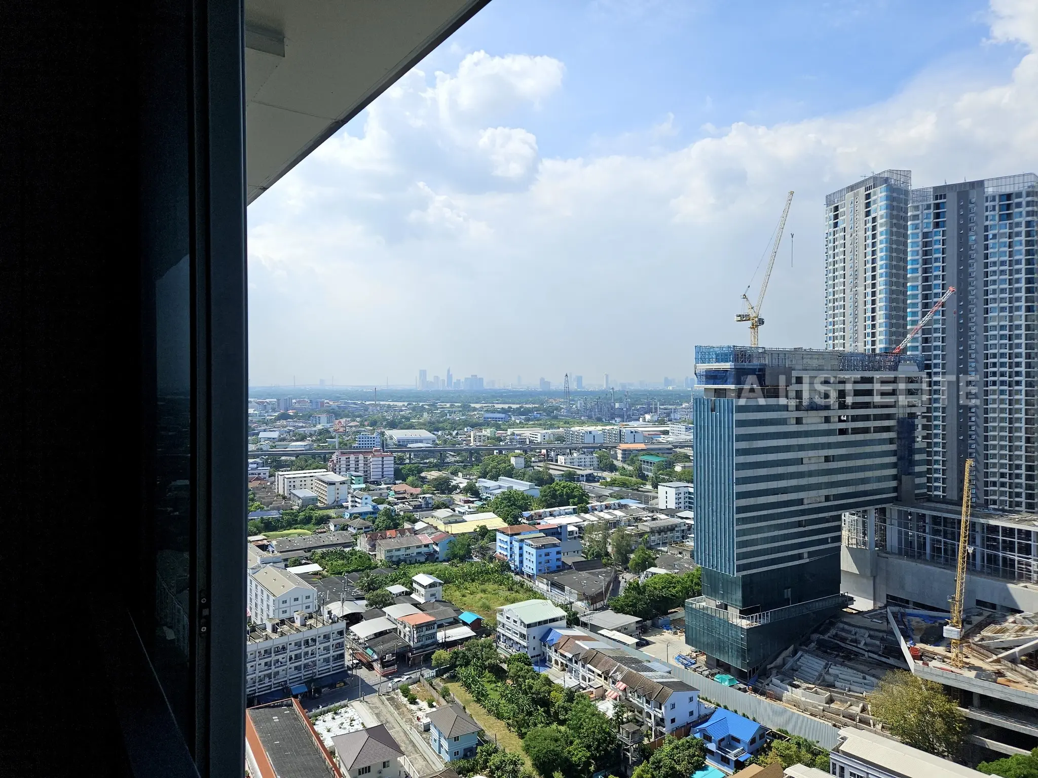 ไอดีโอ โมบิ สุขุมวิท 66