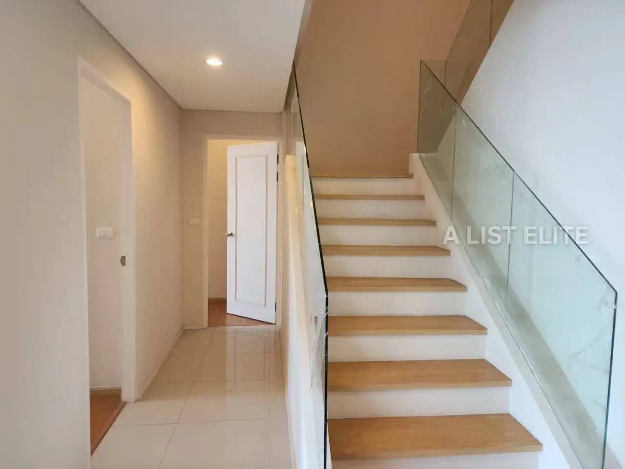 VILLA ASOKE