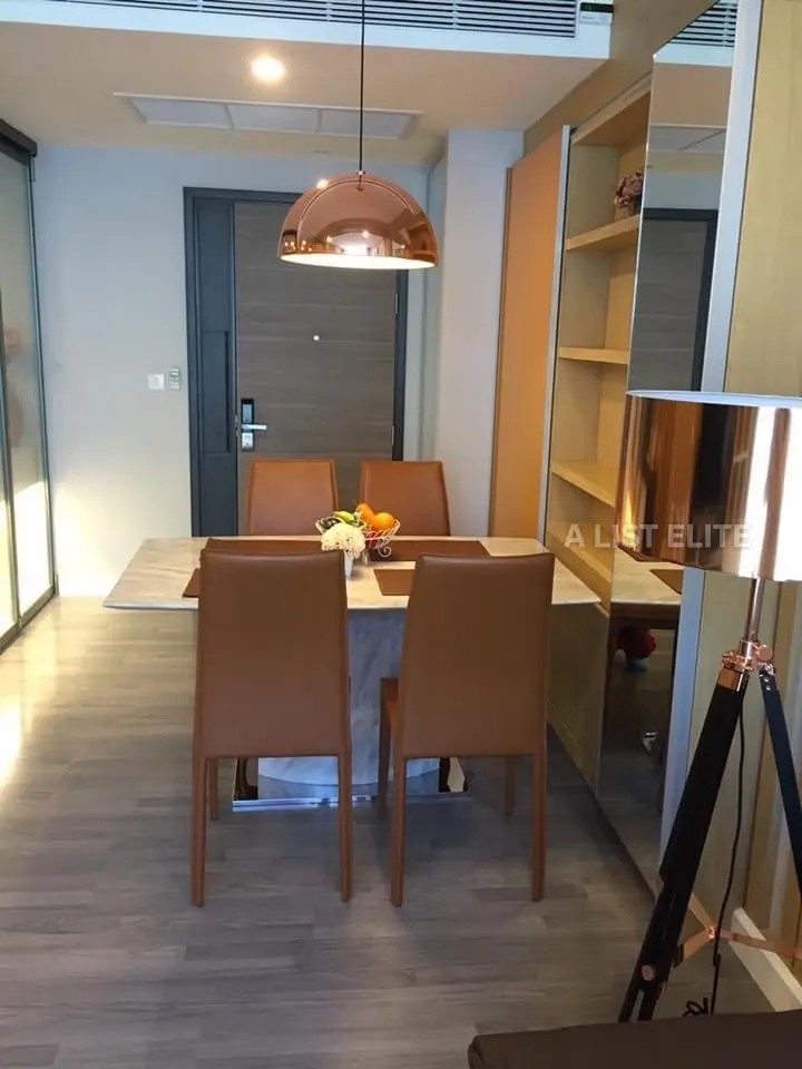 The Room Sathorn - Taksin