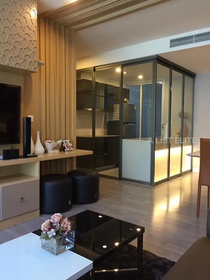 The Room Sathorn - Taksin