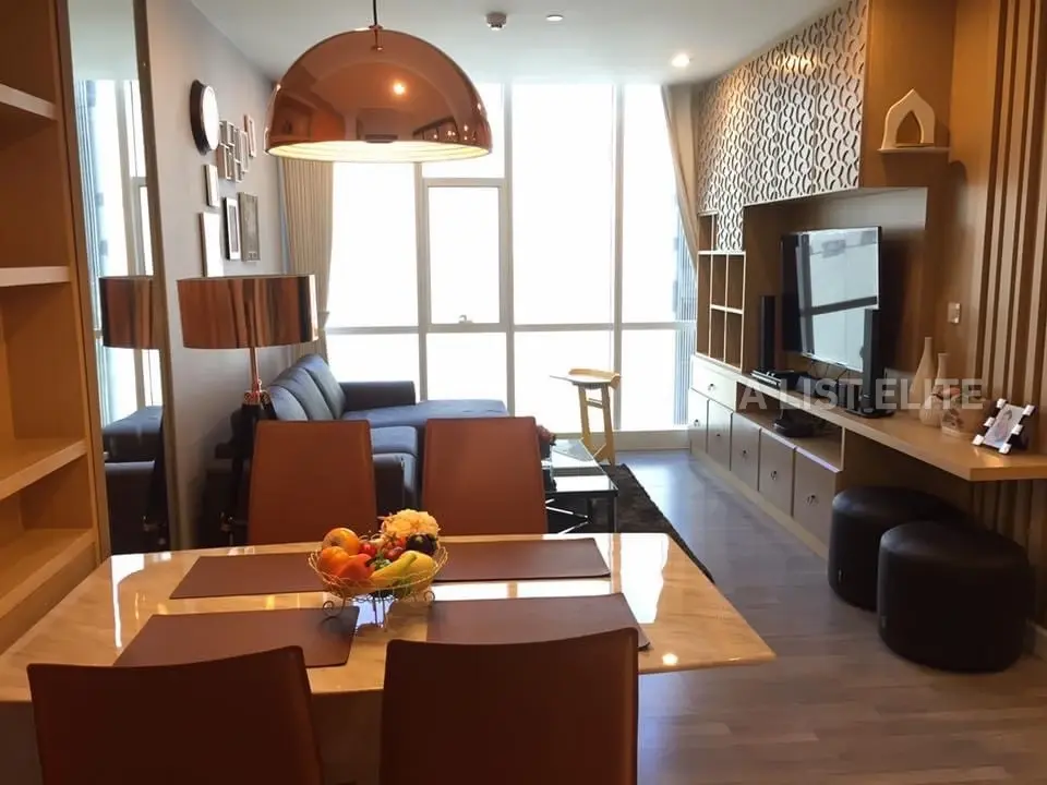 The Room Sathorn - Taksin