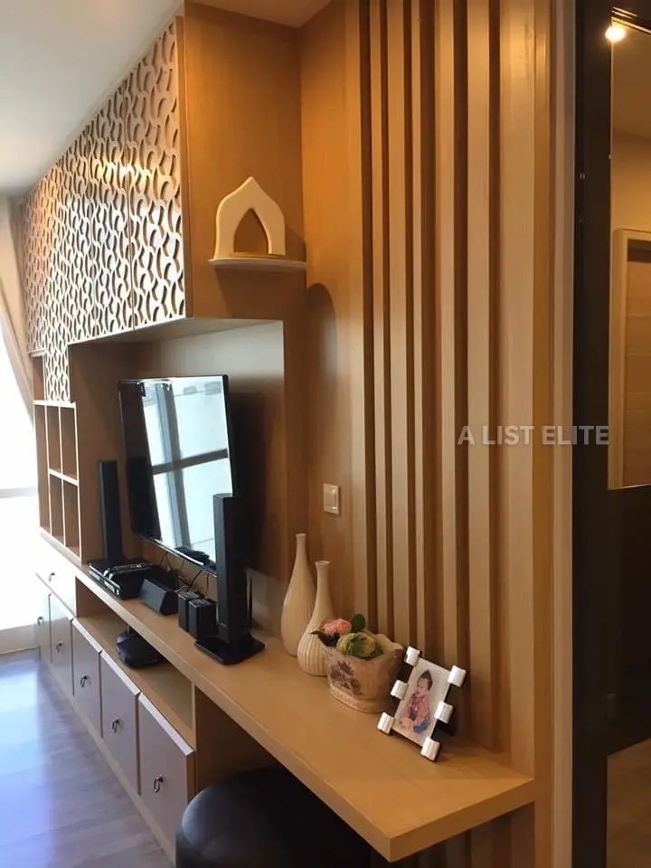 The Room Sathorn - Taksin
