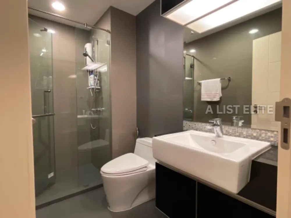 The Crest Sukhumvit 34