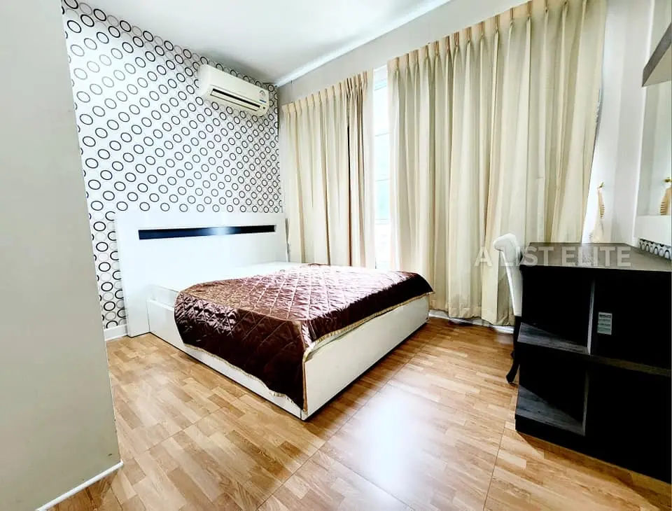 Baan Klang Krung Siam - Pathumwan