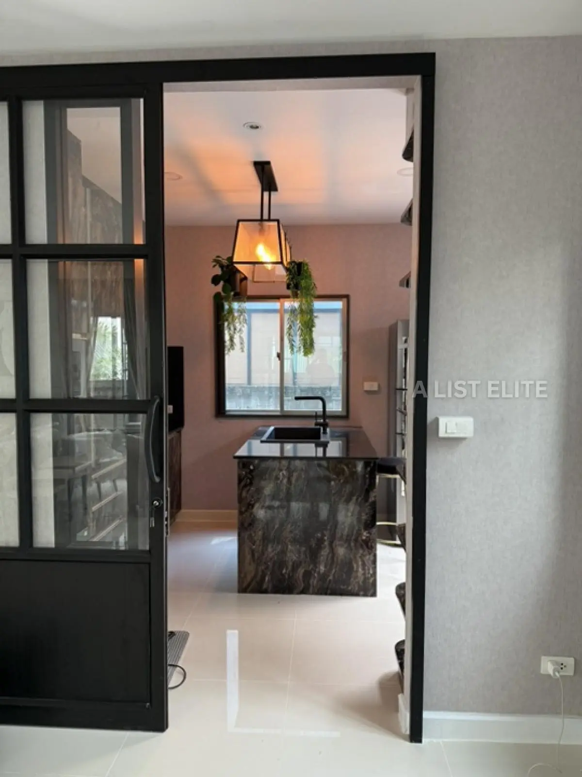 Le Plant Estique Pattanakarn 38