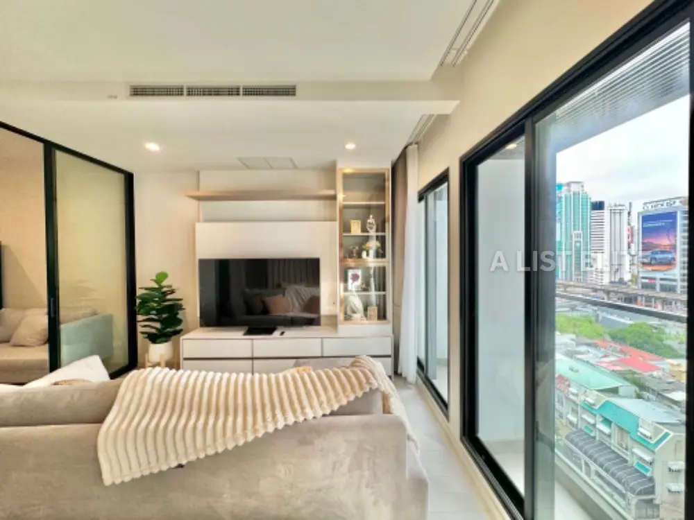 Noble Ploenchit