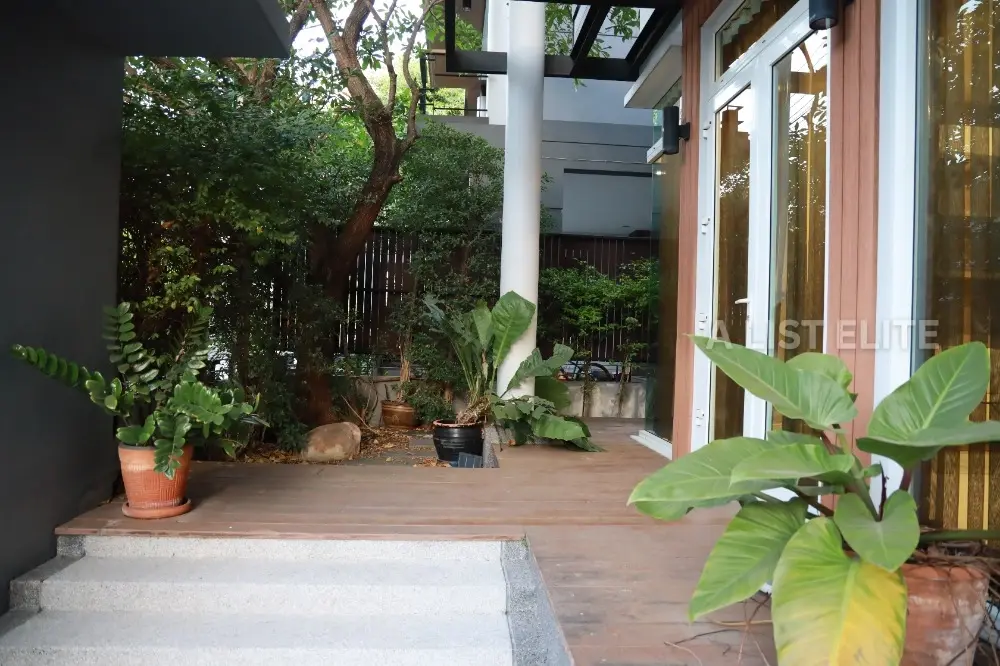 The Gallery House Pattern
