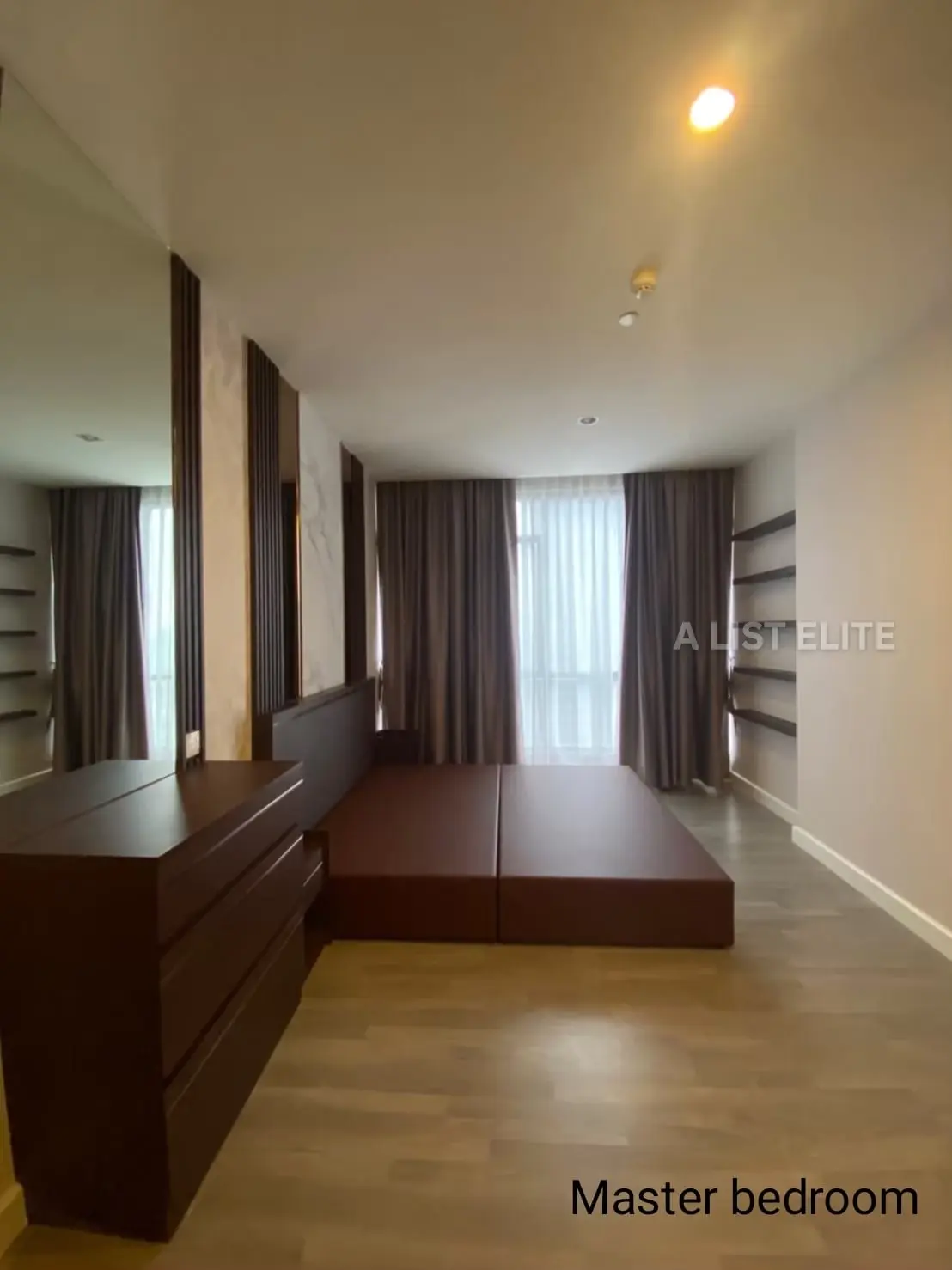 La Chambre Rama 4