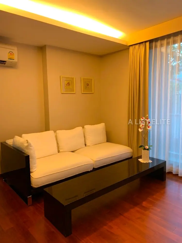 L'Adresse Sukhumvit 61
