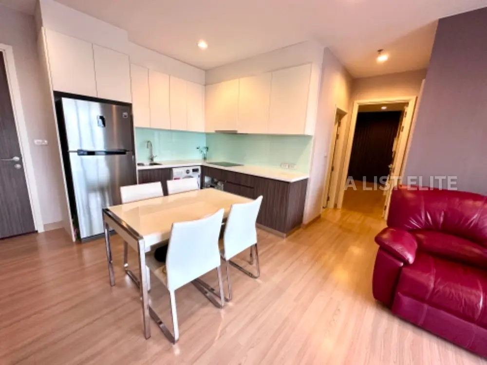 Urbano Absolute Sathon - Taksin