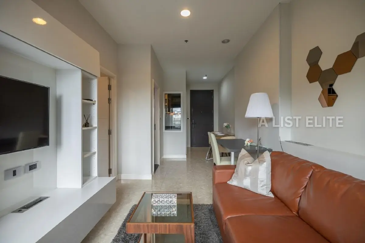 The Crest Sukhumvit 34