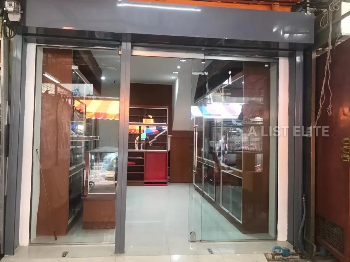 Shophouse in China Town