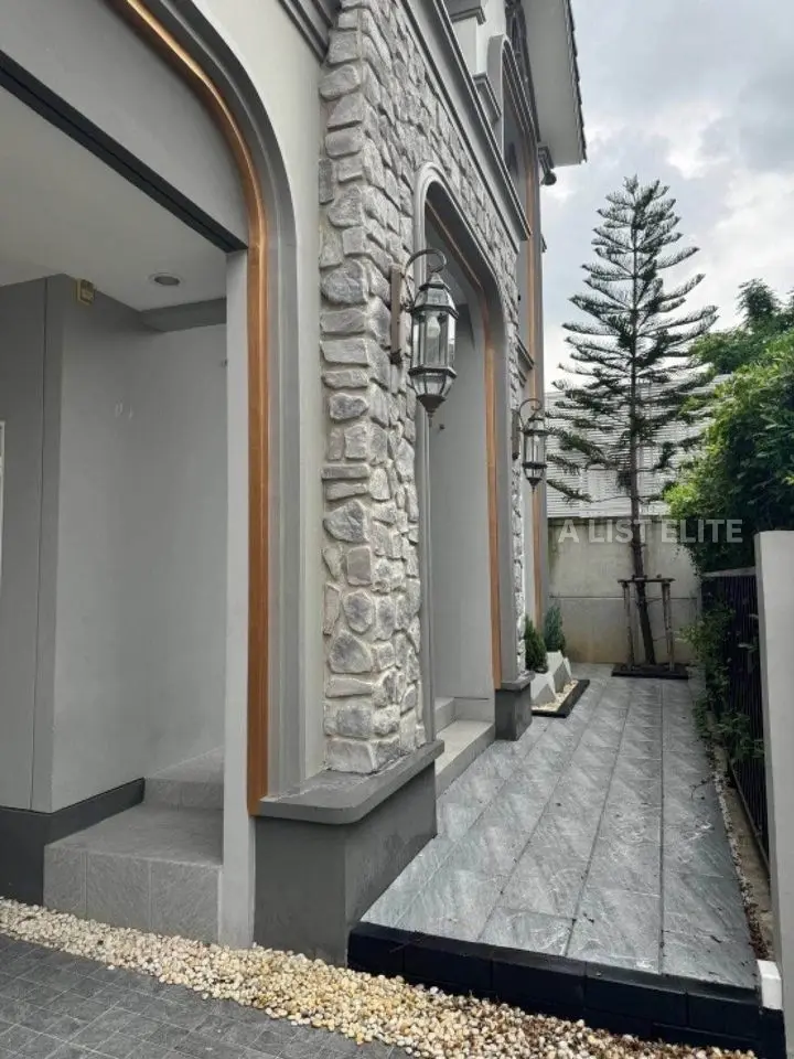 Grandio Sathorn